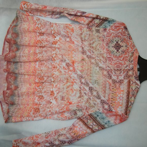 NEW! Wmn LARGE Long Sleeve Roll Tab Open Split Front Knit Top Flutter Hem NWT - Picture 5 of 14